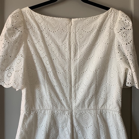 Gal Meets Glam Blythe Scalloped Dress - Picture 5 of 8